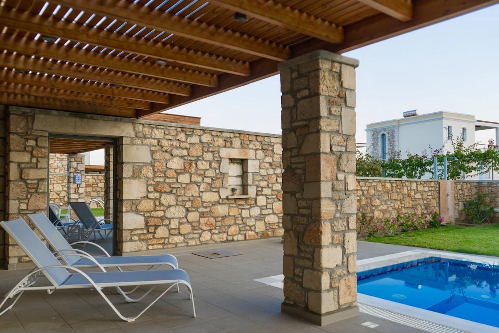 Estrella Villas Lárdosz Kültér fotó